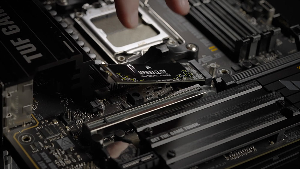 ASUS TUF GAMING A620AM-PLUS DDR5 HDMI DP PCIe 16X v4.0 AM5 mATX