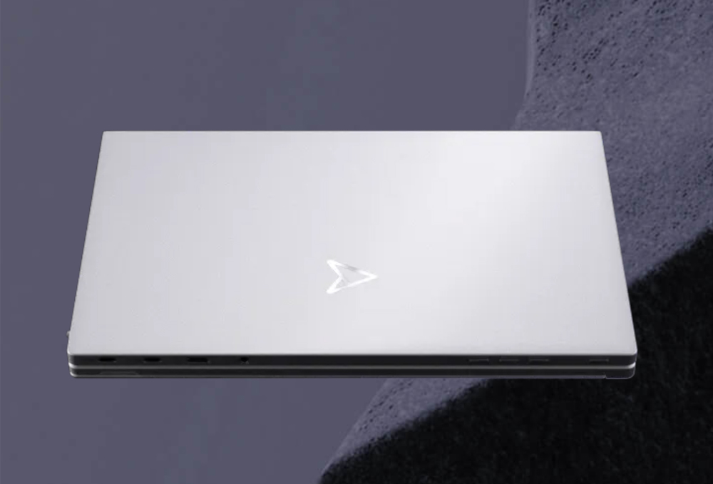 ASUS 17.3" OLED ZenScreen MQ17QH 0.2MS 60HZ mini HDMI-TYPEC Katlanabilir Taşınabilir Monitör 2560x1920