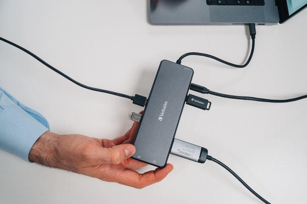 VERBATIM CMH-05 USB-C Pro 5 Port Çok Bağlantı Noktalı Dock